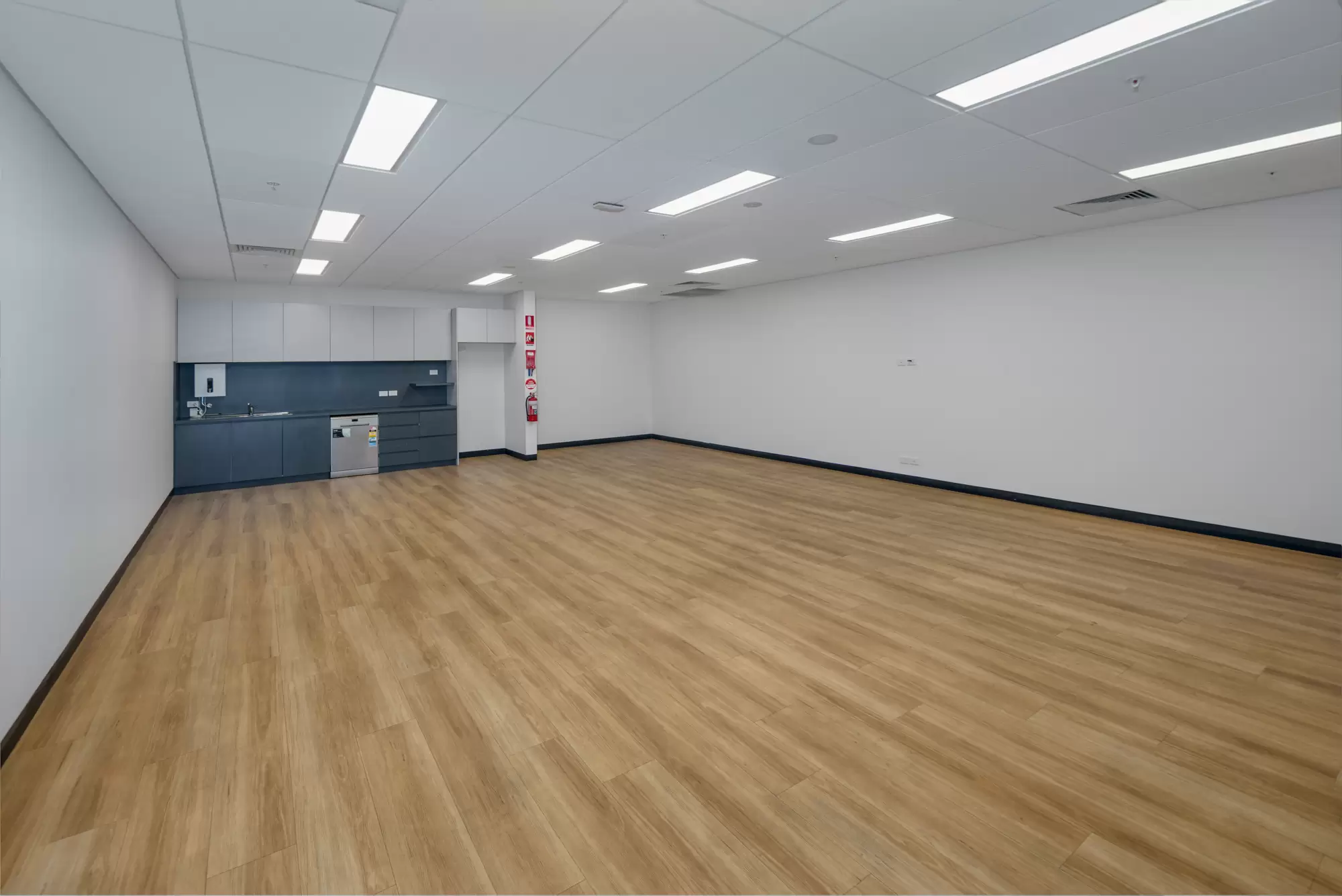 Photo #14: Mount Kuring-gai - For Lease by One Commercial